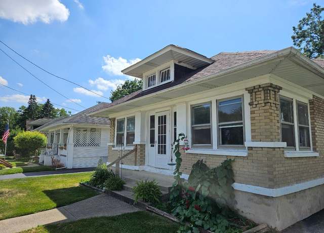 Property at 25 S Lord St, Carpentersville, IL 60110, 4 beds, 2 baths