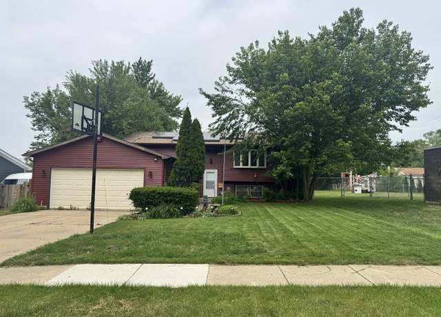 Property at Sign in for address, Mundelein, IL 60060, 4 beds, 2 baths