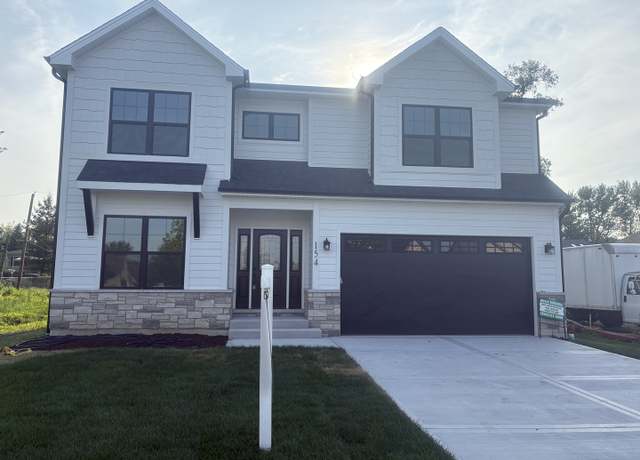 Property at 154 Pine Ln, Wood Dale, IL 60191, 4 beds, 3.5 baths