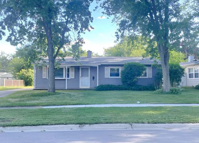 Property at 18595 W Judy Dr, Gurnee, IL 60031, 3 beds, 1.5 baths