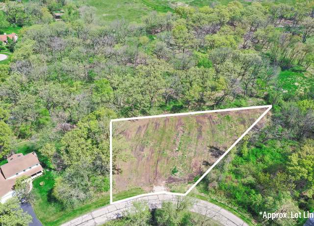 Property at 802 Apache Trl, Lake Villa, IL 60046