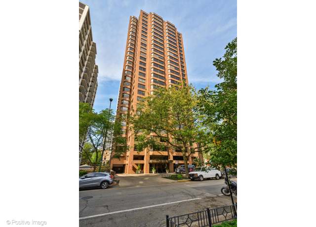Property at 1410 N State Pkwy Unit 27A, Chicago, IL 60610, 5 beds, 5 baths