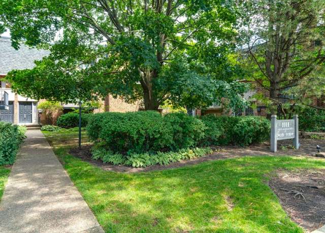 Property at 1111 S Waukegan Rd #7, Lake Forest, IL 60045, 3 beds, 2.5 baths