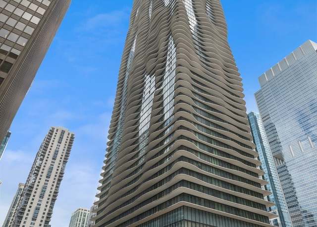 Property at 225 N Columbus Dr #7004, Chicago, IL 60601, 1 bed, 1.5 baths
