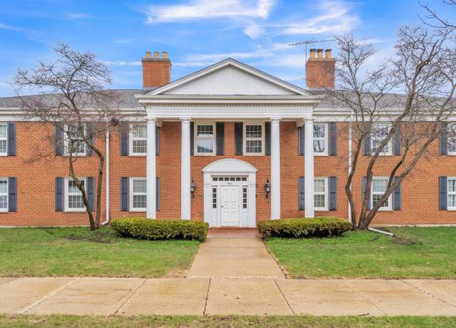 Property at 501 Coventry Ln #6, Crystal Lake, IL 60014, 3 beds, 2 baths
