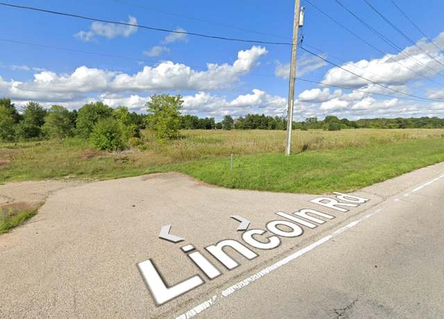 Property at 1718 W Lincoln Rd, Lakemoor, IL 60051