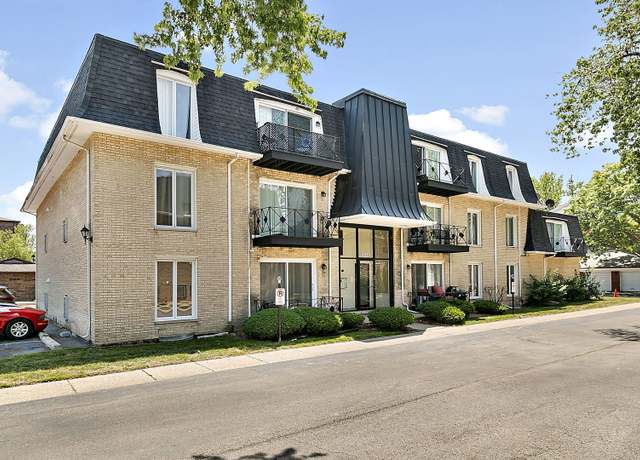 Property at 5641 Circle Dr #104, Oak Lawn, IL 60453, 2 beds, 1.5 baths