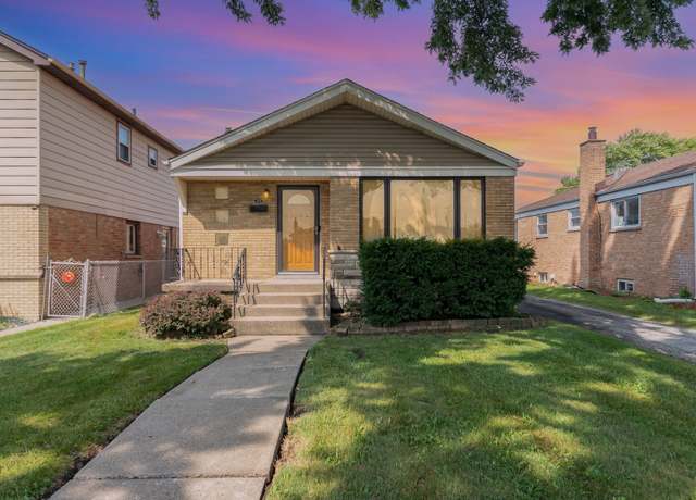 Property at 7802 Mulligan Ave, Burbank, IL 60459, 3 beds, 2 baths