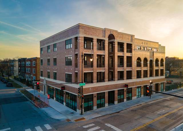 Property at 4706 S Saint Lawrence Ave Unit 2W, Chicago, IL 60615, 3 beds, 2 baths
