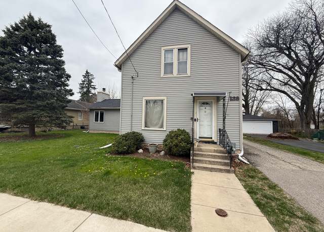 Property at 129 S Prairie St, Batavia, IL 60510, 5 beds, 2.5 baths