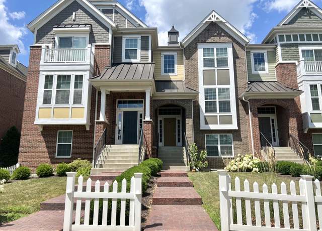 Property at 4182 Royal Mews Cir, Naperville, IL 60564, 2 beds, 2.5 baths
