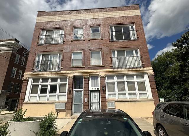Property at 964 E 62nd St Unit 3C, Chicago, IL 60637, 2 beds, 1 bath