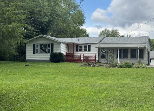 Property at 1826 Leonard Rd, Rockford, IL 61109, 2 beds, 1 bath