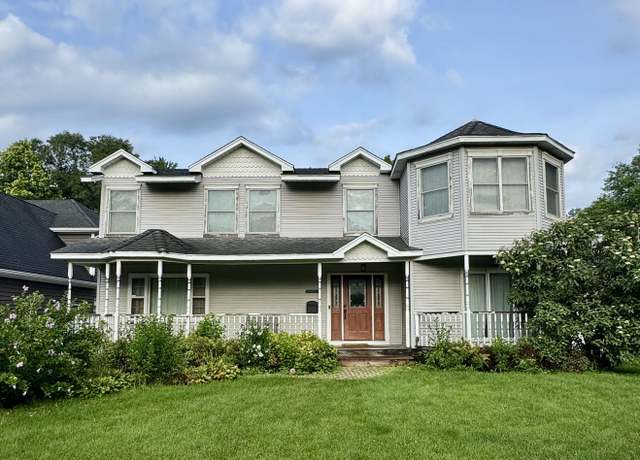 Property at 4804 Cornell Ave, Downers Grove, IL 60515, 4 beds, 2.5 baths