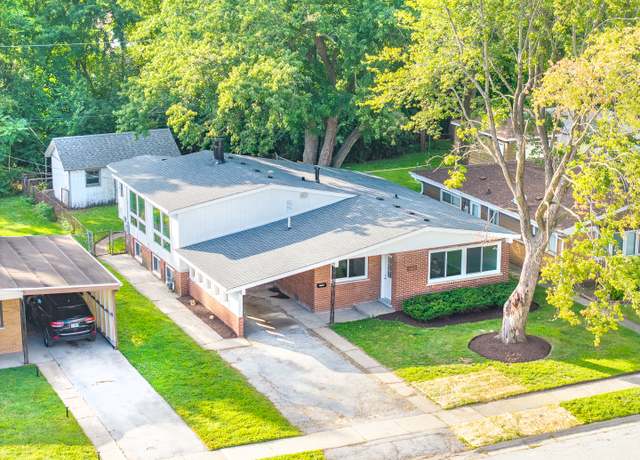 Property at 17212 Hawthorne Rd, East Hazel Crest, IL 60429, 3 beds, 2 baths