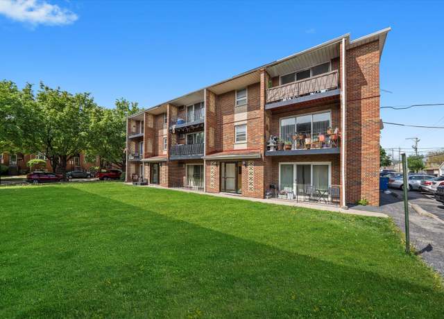 Property at 6436 W 64th Pl Unit A3, Chicago, IL 60638, 2 beds, 1 bath