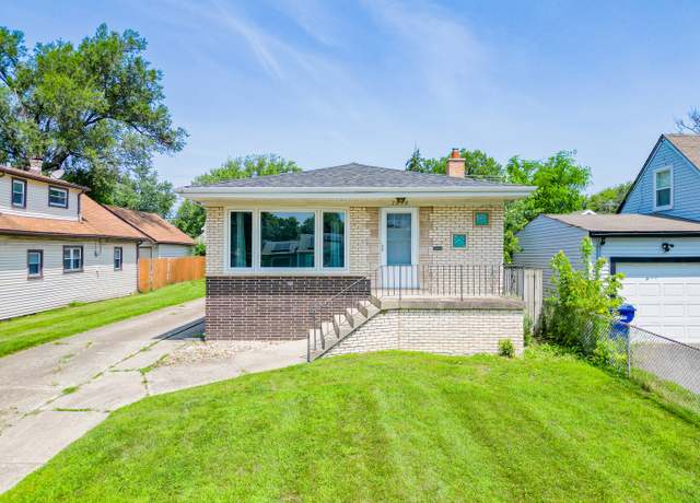 Property at 7038 W 114th Pl, Worth, IL 60482, 5 beds, 1 bath
