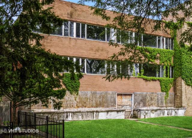 Property at 8015 S Champlain Ave, Chicago, IL 60619, 10 beds, 4 baths