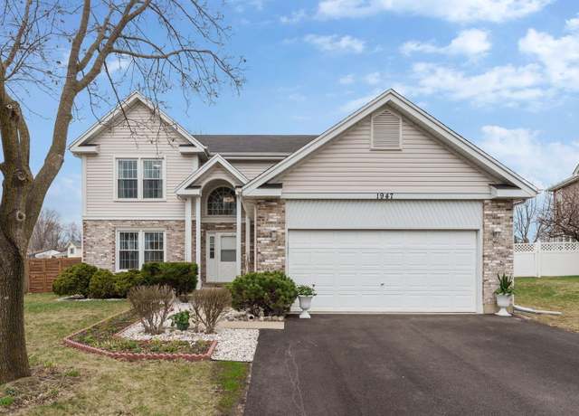 Property at 1947 Lucille Ln, Hanover Park, IL 60133, 4 beds, 2.5 baths