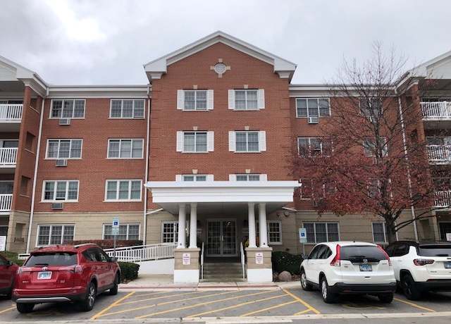 Property at 1220 Depot St #211, Glenview, IL 60025, 2 beds, 2 baths
