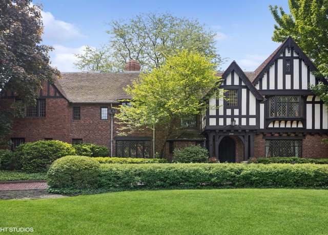 Property at 208 E 6th St, Hinsdale, IL 60521, 5 beds, 5.5 baths