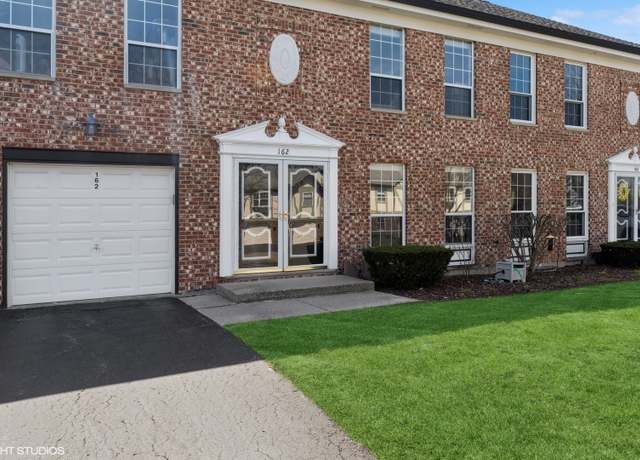 Property at 162 W Golf Rd, Libertyville, IL 60048, 3 beds, 2.5 baths