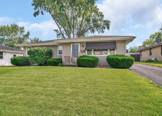 Property at 1308 Hosmer St, Joliet, IL 60435, 3 beds, 1.5 baths