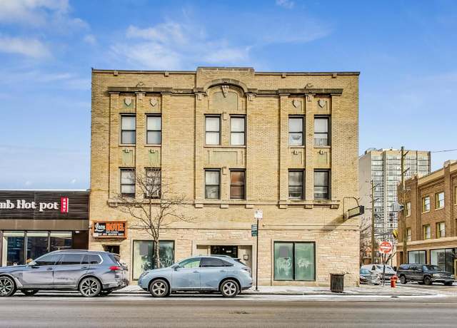 Property at 2701 N Clark St, Chicago, IL 60614