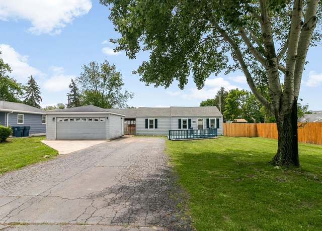 Property at 2303 Sweetbriar Ave, Crest Hill, IL 60403, 2 beds, 2 baths