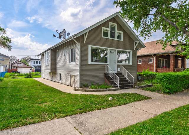Property at 827 Thomas Ave, Forest Park, IL 60130, 5 beds, 3 baths