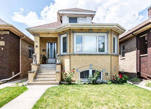 Property at 3124 N 77th Ct, Elmwood Park, IL 60707, 3 beds, 2.5 baths