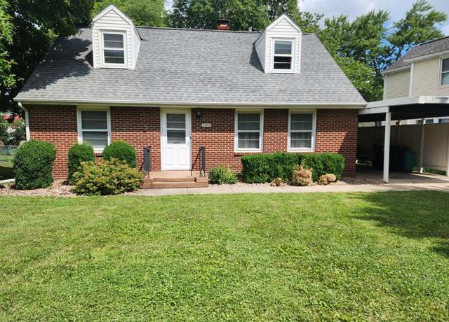 Property at 502 Manchester St, Normal, IL 61761, 3 beds, 1 bath