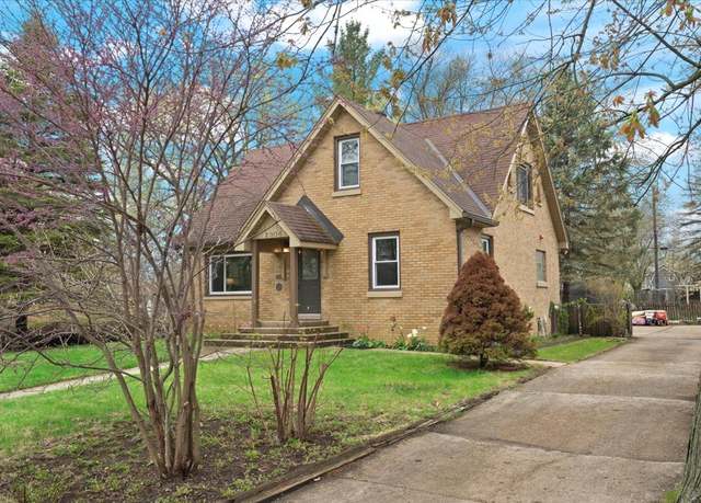 Property at 2906 Bethel Blvd, Zion, IL 60099, 3 beds, 2 baths