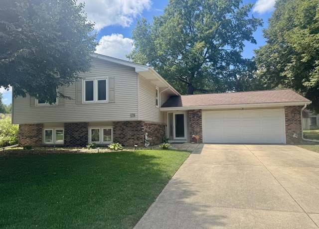 Property at 123 Malvern Dr, Normal, IL 61761, 4 beds, 3 baths