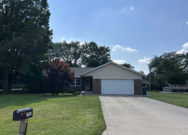 Property at 2002 Guiles St, Mendota, IL 61342, 3 beds, 2 baths
