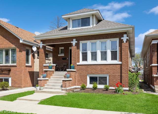 Property at 3211 Scoville Ave, Berwyn, IL 60402, 5 beds, 2 baths