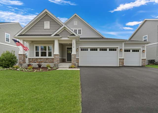 Property at 1218 White Lake Dr, Antioch, IL 60002, 4 beds, 3 baths
