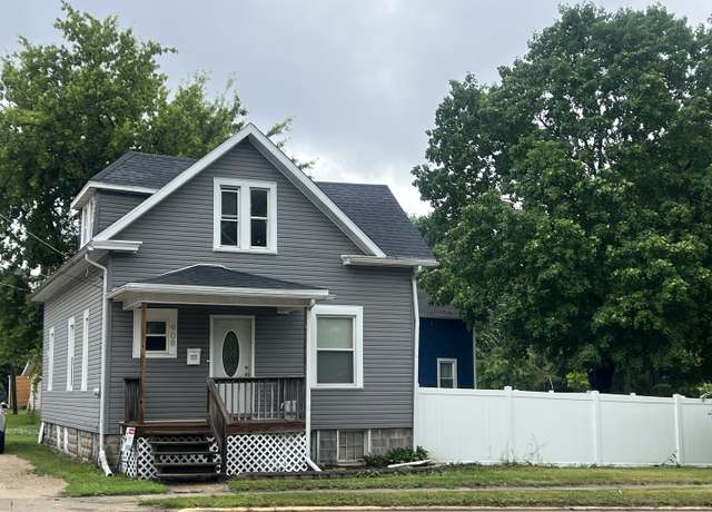 Property at 908 E 4th St, Sterling, IL 61081, 3 beds, 1 bath