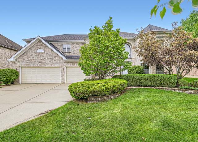 Property at 830 W Lukas Ave, Palatine, IL 60067, 4 beds, 4 baths