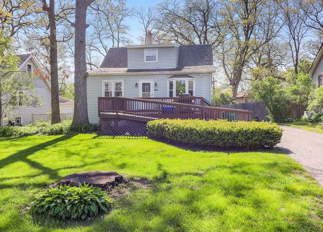 Property at 84 S Glenview Ave, Lombard, IL 60148, 4 beds, 2 baths
