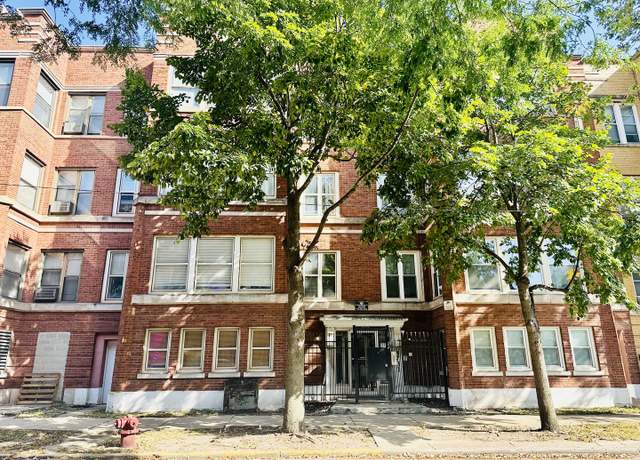 Property at 4731 S Ingleside Ave Unit C3, Chicago, IL 60615, 2 beds, 2 baths