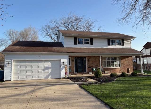 Property at 712 E Grant St, Watseka, IL 60970, 4 beds, 2.5 baths