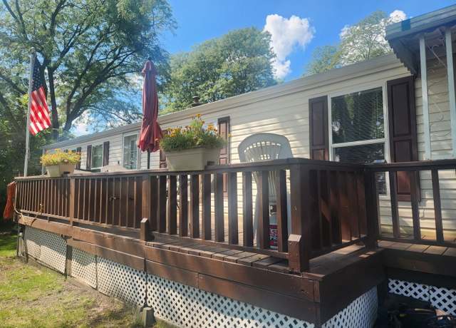 Property at 6801 La Grange Rd Unit B31, Hodgkins, IL 60525, 2 beds, 2 baths