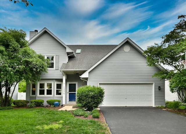 Property at 1356 Valayna Dr, Aurora, IL 60504, 3 beds, 2.5 baths