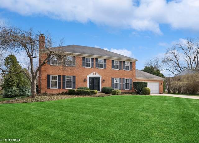Property at 1457 S Shore Ct, Barrington, IL 60010, 4 beds, 2.5 baths