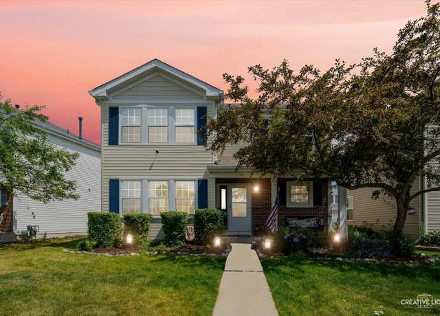 Property at 28 Waterbury Cir, Oswego, IL 60543, 3 beds, 2.5 baths