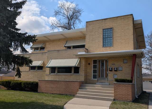Property at 10550 Austin Ave, Chicago Ridge, IL 60415, 5 beds, 3 baths