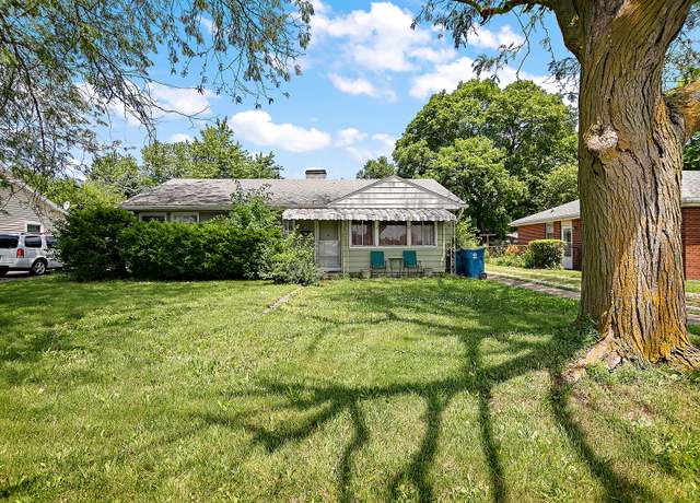 Property at 345 W Brookmont Blvd, Bradley, IL 60915, 3 beds, 1 bath