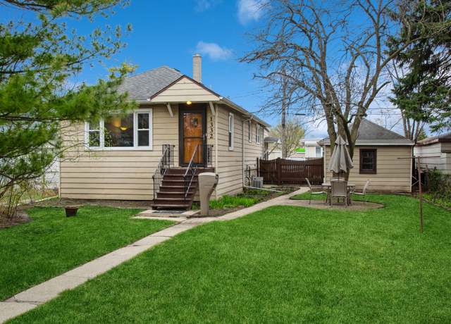 Property at 1332 Elgin Ave, Forest Park, IL 60130, 2 beds, 1 bath