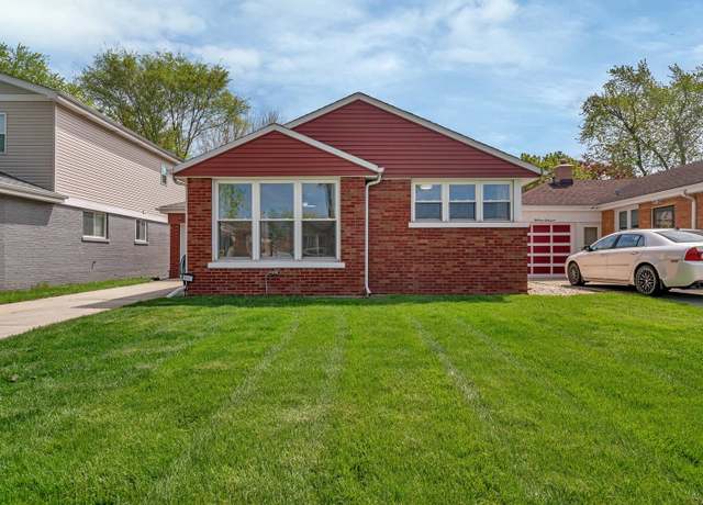 Property at 8933 S Utica Ave, Evergreen Park, IL 60805, 3 beds, 1 bath